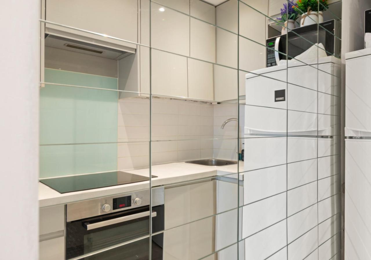 Sg, Classic Knightsbridge Loft Apartment 런던 외부 사진