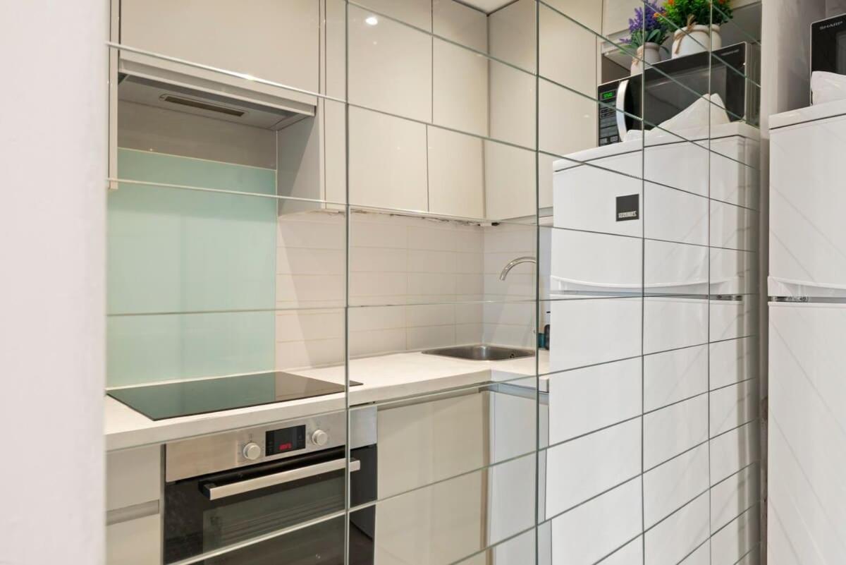 Sg, Classic Knightsbridge Loft Apartment 런던 외부 사진